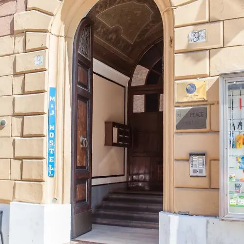 Bed and breakfast Nights In 3*