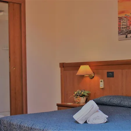 فندق مبيت وإفطار Nights In روما